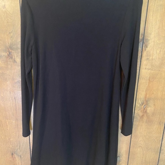 cupcakes & cashmere Black Lace-Up Long Sleeve Dress - Picture 4 of 4